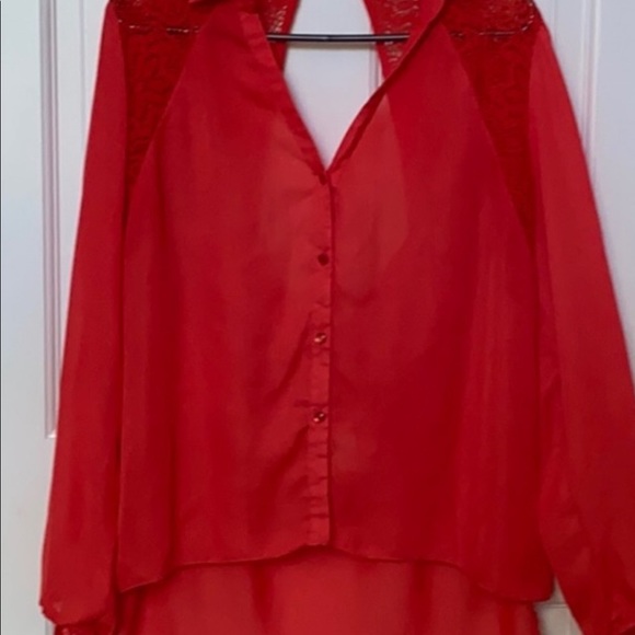 H&M X-large Red open back button down shirt with lace detail like new - Picture 1 of 4